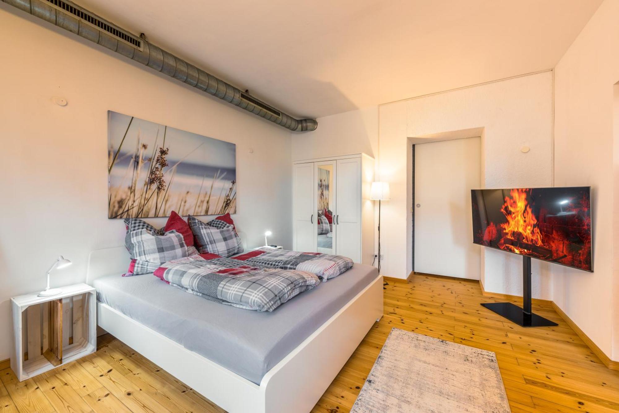 Exklusive Und Grosszuegige Wohnung 140 Qm In Magdeburg Top-Lage Mit Kicker Fuer Bis Zu 8 Personen Exterior foto